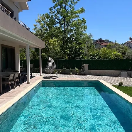 Exclusive Family In With Private Pool Villa *