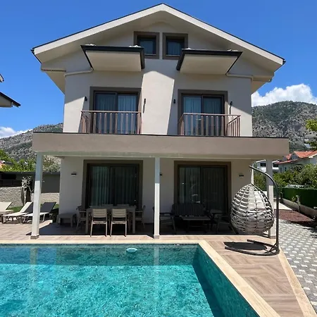 Exclusive Family In With Private Pool Villa *